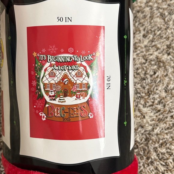 Brand new — BUC-EE’S Holiday Blanket - Red and White - Picture 6 of 7